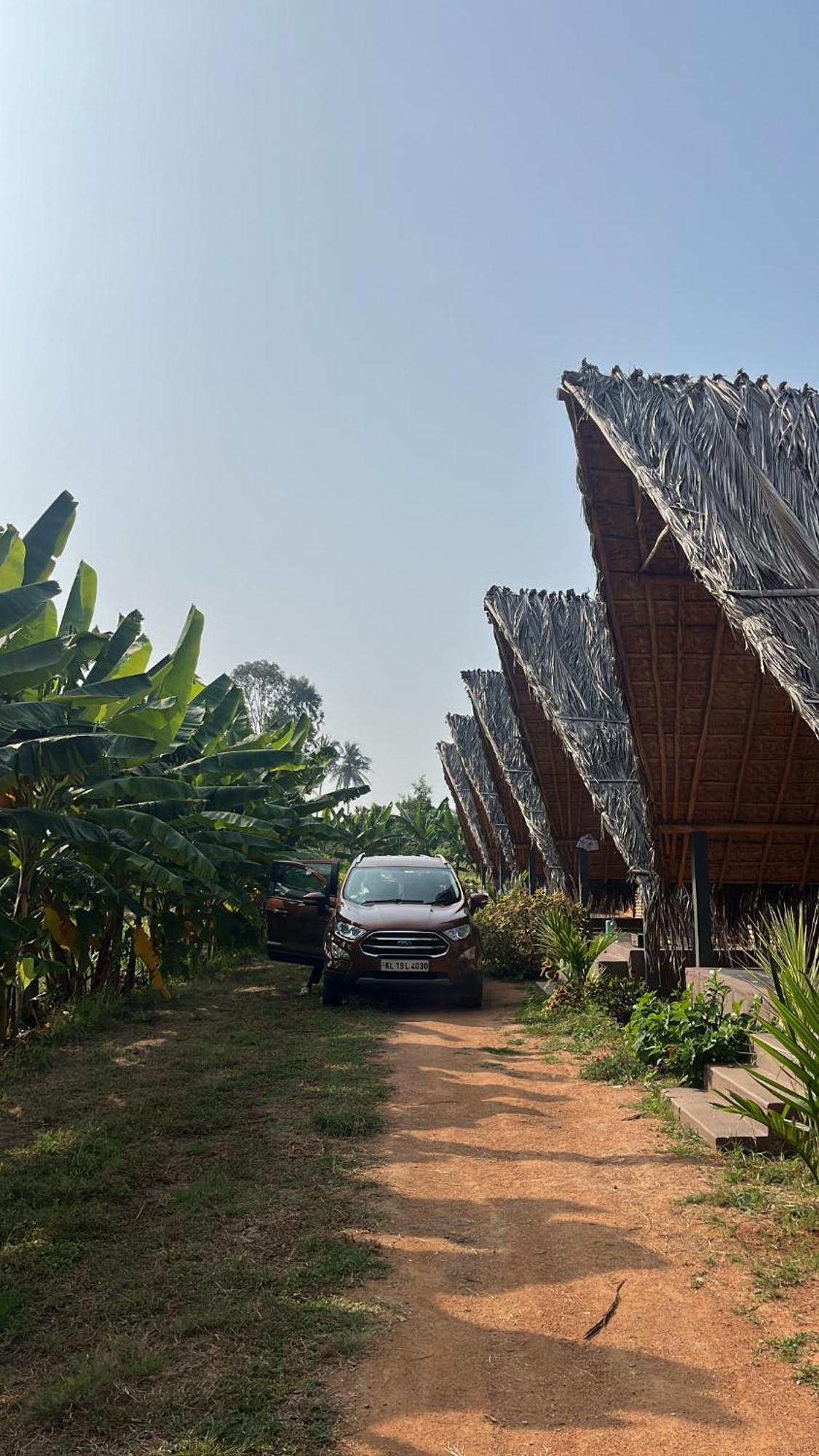 Tropical Hampi Hotel Exterior foto