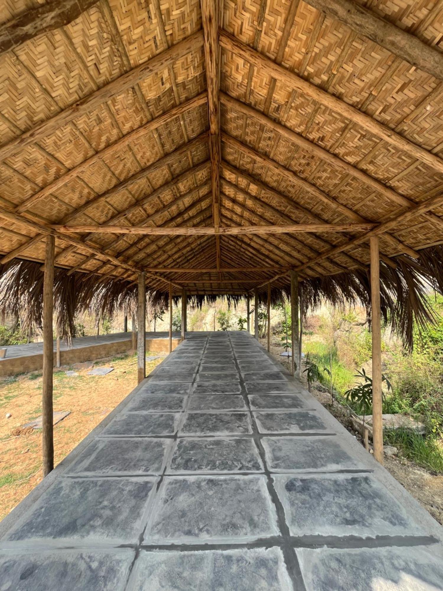 Tropical Hampi Hotel Exterior foto