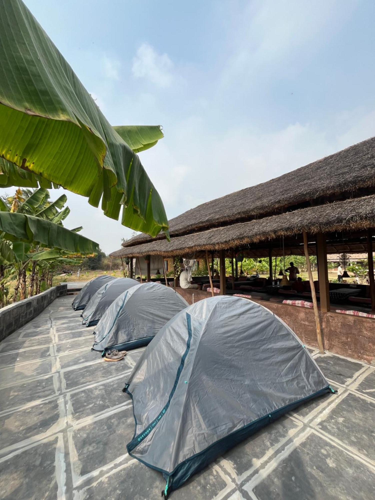 Tropical Hampi Hotel Exterior foto